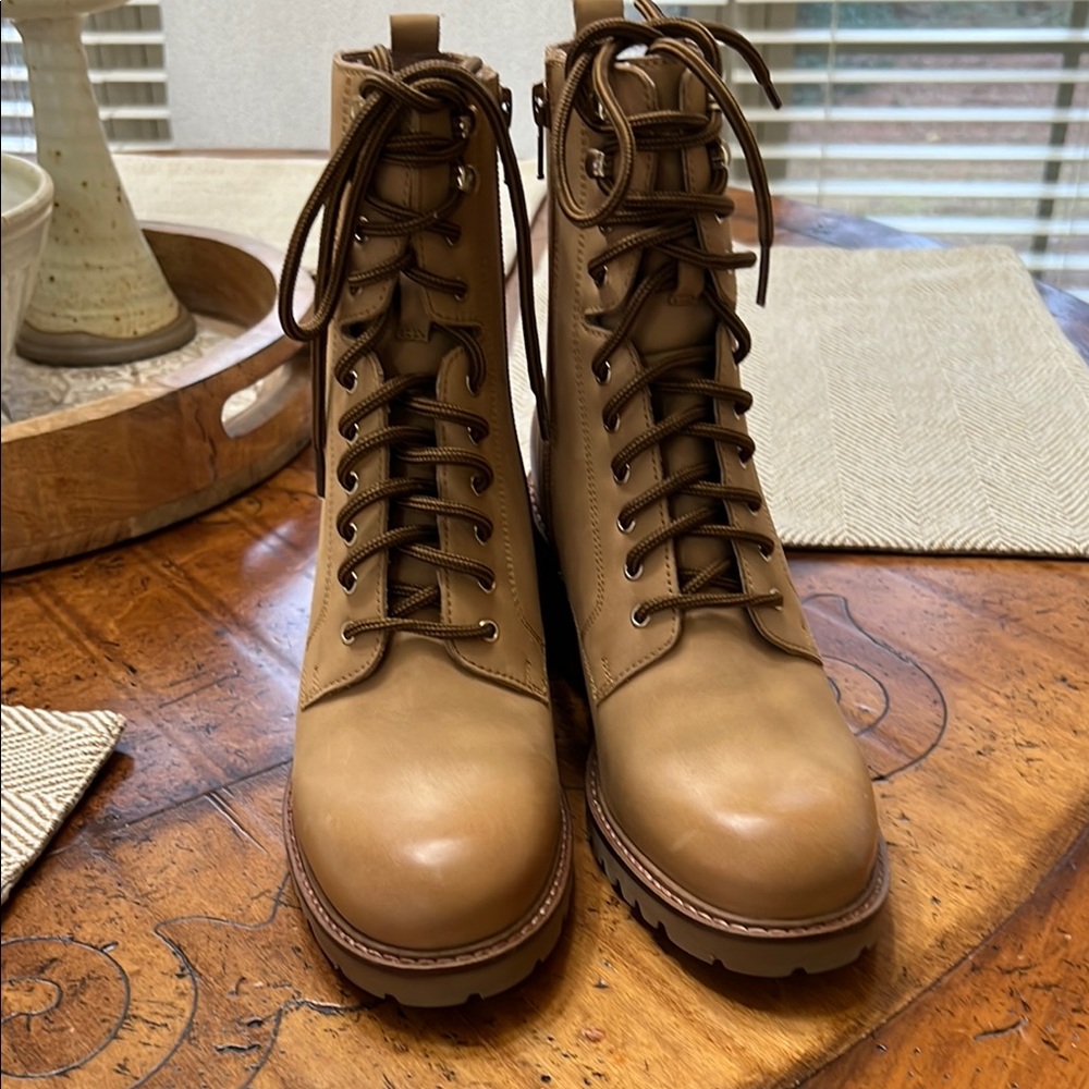 Seychelles Tan Leather Lace-Up Boots